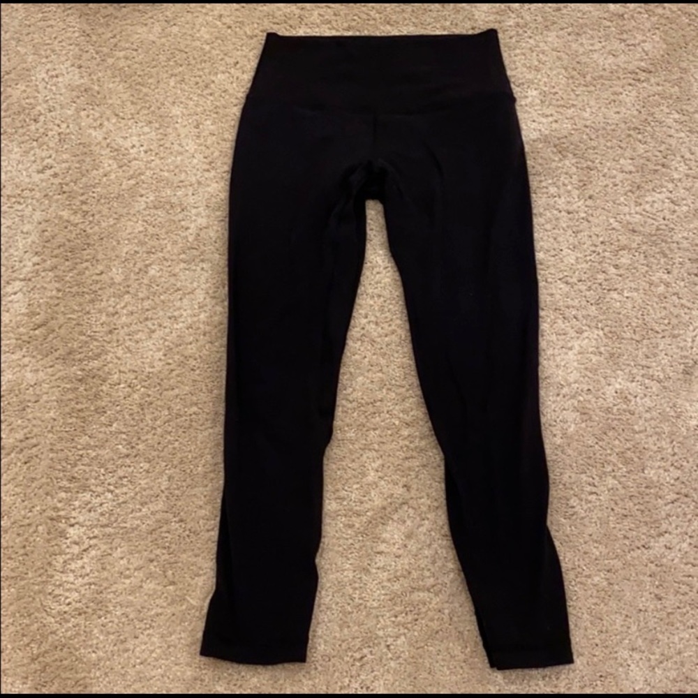 Black lululemon align pants size 6 25” leggings